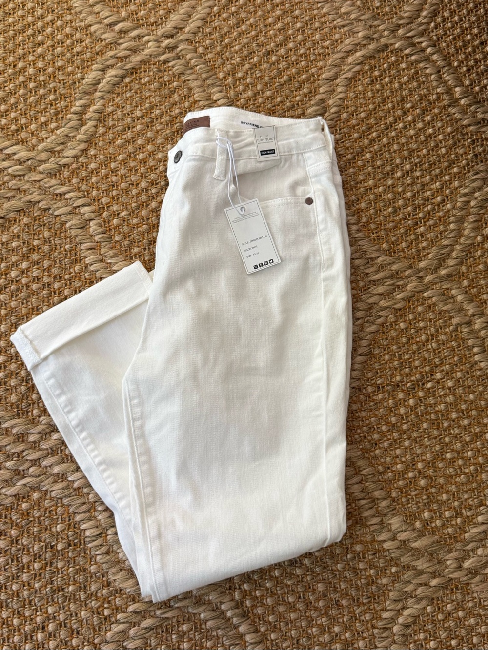 Judy Blue White High-Waist Boyfriend Fit Jeans NWT